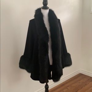 Knit Wrap Scarf Shawl Cape Coat w/ Faux Fur Collar